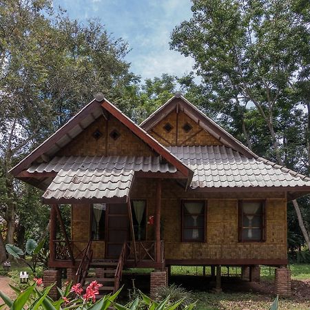 The Boat Landing Hotel Luang Namtha Exterior photo